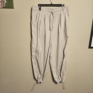 Athleta Light Gray Abalone Revive Jogger Pant Size 16
